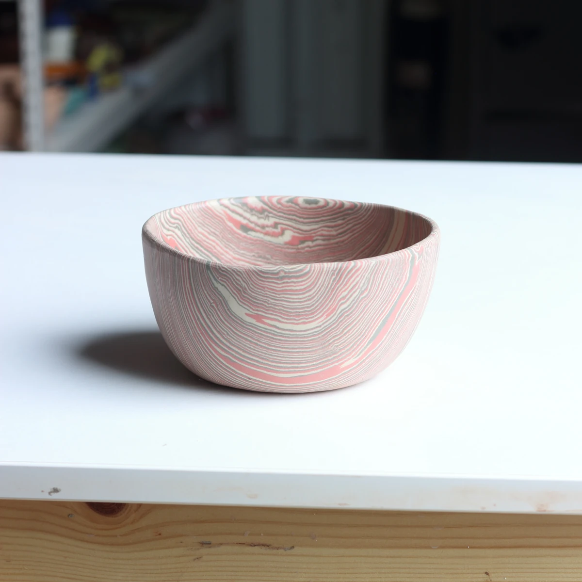 Medium Nerikomi Bowl / Pink - Image 2